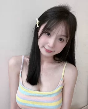 小妩媚美女兼职，热情大方可爱