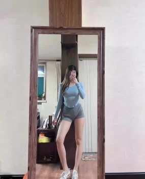 重庆妈咪靠谱，玩个高颜健身妹