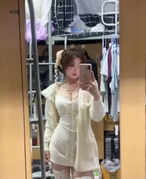 紧致小骚货