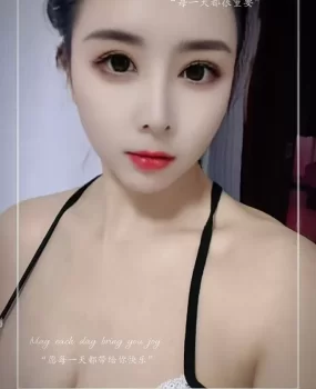 双飞丰满小少妇,工薪消费