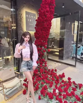 洋娃娃一样的女孩子