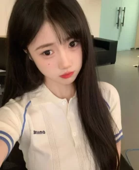 紧致可爱灵灵七