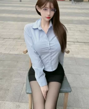 内衣店卖黑丝的丝滑性感包臀裙小水妹真实出