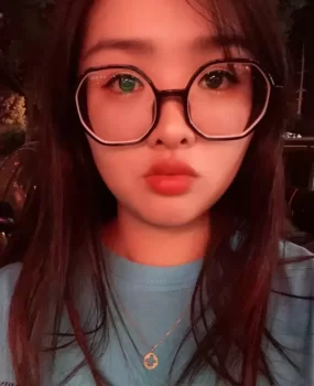 嘉定萌妹子薇薇