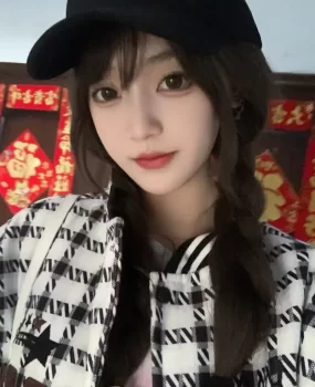 在校学妹兼职外出