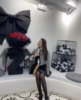 清纯女子丽丽