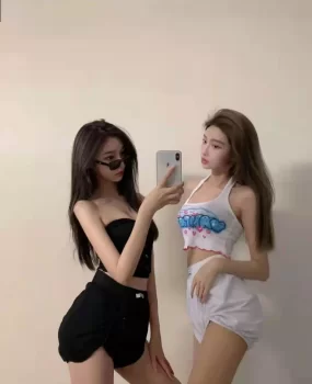 福州舞蹈学院双胞胎校花假期兼职