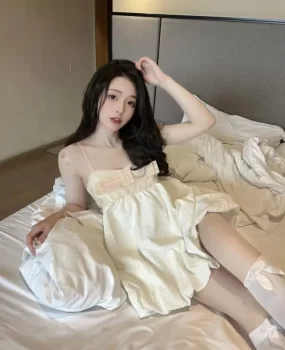 小巧玲珑精致身材五星级酒店试睡员小姐姐水多