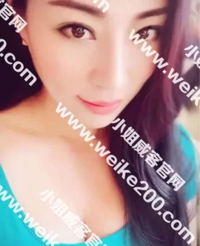 临幸了最近非常火爆的美女冬儿,名凤出马,与众不同,视频,真人完全没差