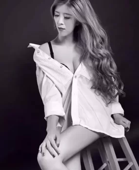 皇家名媛会所春节不打烊,多位靓丽,风骚妩媚美女