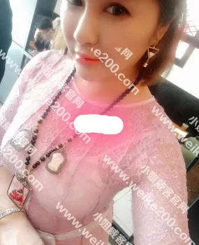 立水桥南颜值身材还不错的果果妹子,大胸妹,口活不错,服务贴心,来日在干!