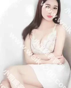 验证姗姗小学妹胸大条儿顺~邻家女孩的感觉