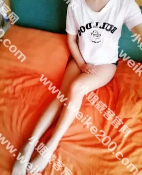 九龙山附近清纯玉女——玥玥,身高169的大长腿…