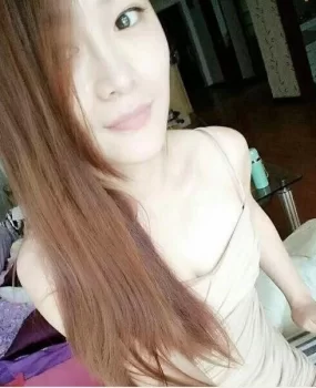 中端上品！20岁的江南俏妹纸