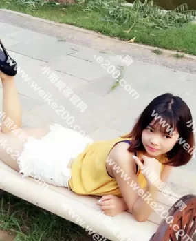 跟风验证苗族小嫩妹——优幽,纯情的外表浪骚的心~年芳十九粉木耳大胸器