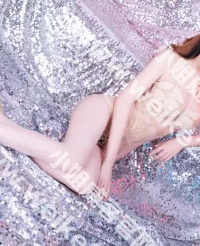 为性感女神爆灯!极品车模身高175+胸围C一流身材,战斗力无与伦比