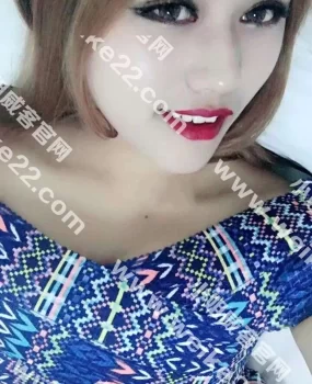 性感高颜值美女很妩媚,天然巨乳我的菜