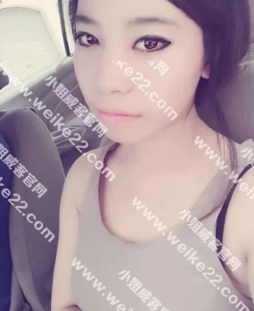 约炮美女瑜伽教练晓月,性感S型一字马高难度,前所未有的玩法特别刺激