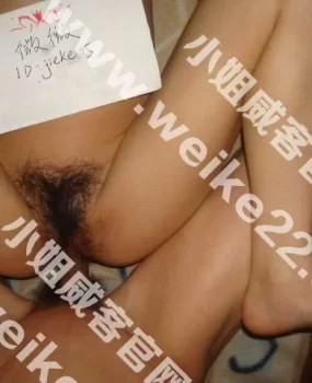 【极品重庆妹儿】纯良家的口味,性感的翘臀,很有韵味,玩的就是个刺激!