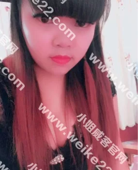 谦职少妇，有要么么达的看过来