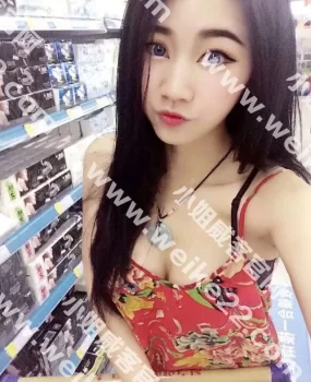 约会化工大学附近南方乳霸—-小好,大长腿,大胸器,温柔听话刚下水