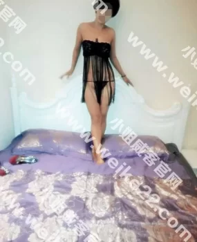 丝袜女郎少妇—-玲珑姐—-体力充沛骚的没边—高潮直叫我老公