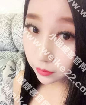 立水桥地铁站附近的漂亮妹子