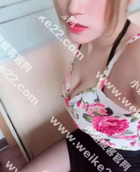 被美到了，被爽到了！个人兼职的劲爆小鲜肉，风味极佳~浪骚的欲女