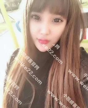 E罩杯高颜值美女唐嫣让你流连忘返