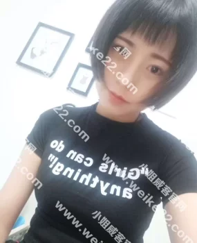 青春玉女–晨晨，年芳19，乖巧小鲜肉，床单湿一片