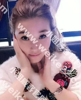 验证有马甲线的小护士