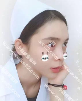 小美人炎炎，是个小护士哦，已验证