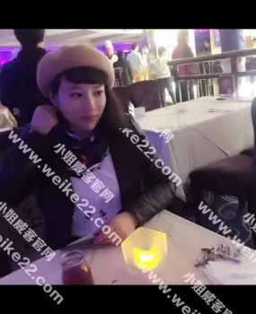 宋家庄风骚美术老师，娇小皮肤好骚货