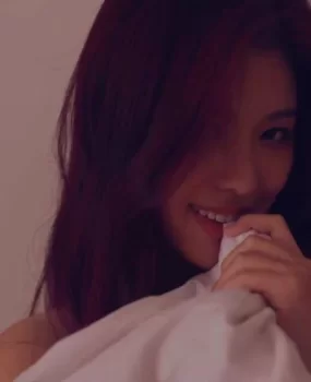 北京朝阳模特兼职大长腿大胸，吸精逼紧活好