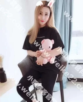 约会兼职妹妹皮肤白嫩，好紧好紧，身材一流！