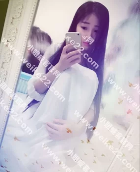 小鲜肉的粉鲍，那叫一个润！忘情的舌吻，互摸互舔69式带劲