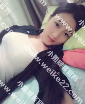 萌萌的小妹子不错很有小情人的感觉