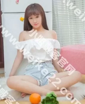 双飞妙龄骚气姐妹花，有姿色又风情，可G