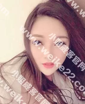 温柔可爱的软妹纸，你想要的姿势她都有！身高167/胸围C听话