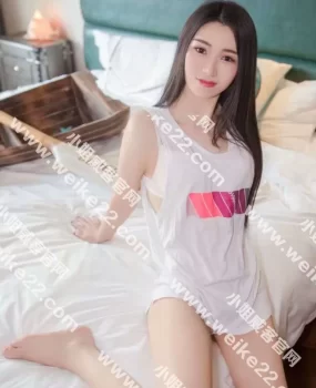 肤白胸大简直是模特一般的妹子非常爽