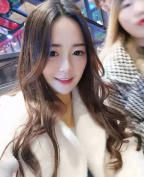 清纯美少女的超爽体验