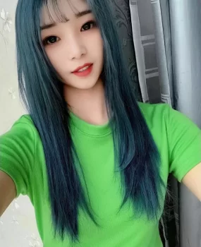 无锡号称零零后的嫩妹