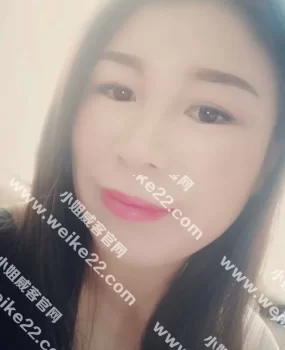 万达附近的兼职熟女值得一试