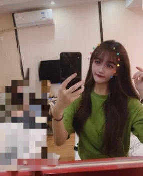 强烈推荐丰台18岁兼职小美女