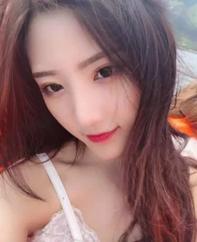 极品兼职学生妹纸，三点粉嫩嫩的小美女，爽爆了