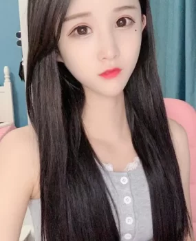 超高颜值美女，粉嫩水多服务一流爽爆了