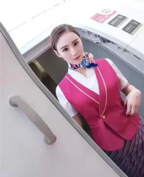 分享些高端兼职:北京天上人间，男人的天堂，房间任选，多位兼职少妇，大学生，野模等您体验