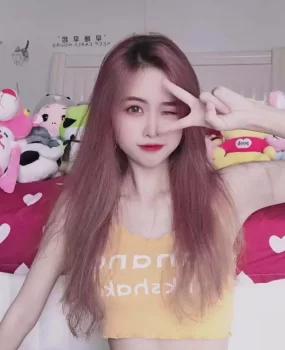 体验一个爱挑逗又爱深蹲的妹妹