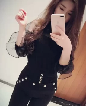 验证宝宝妹子，人高.皮肤白嫩~美长腿~后入很舒服