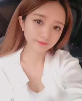 第一次干这么漂亮的小仙女，身材好胸大皮肤白水多b嫩